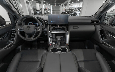 Toyota Land Cruiser, 2025 год, 13 550 000 рублей, 8 фотография