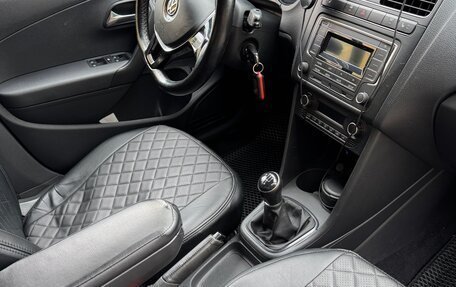 Volkswagen Polo VI (EU Market), 2016 год, 900 000 рублей, 9 фотография