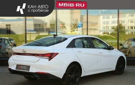 Hyundai Elantra, 2021 год, 1 985 000 рублей, 2 фотография