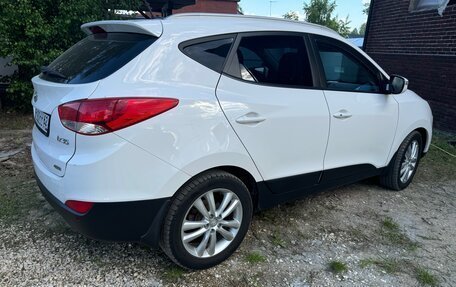 Hyundai ix35 I рестайлинг, 2011 год, 1 300 000 рублей, 3 фотография