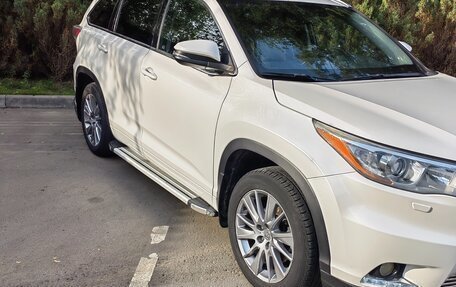 Toyota Highlander III, 2014 год, 2 750 000 рублей, 25 фотография