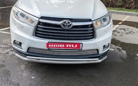 Toyota Highlander III, 2014 год, 2 750 000 рублей, 28 фотография