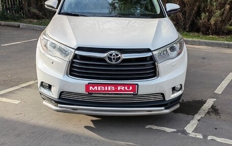 Toyota Highlander III, 2014 год, 2 750 000 рублей, 26 фотография
