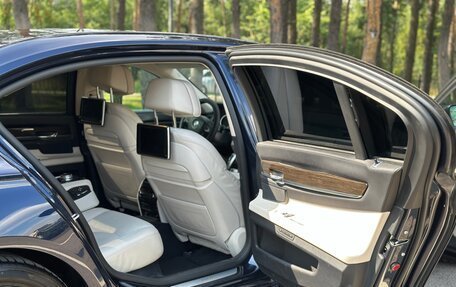 BMW 7 серия, 2013 год, 1 800 000 рублей, 13 фотография