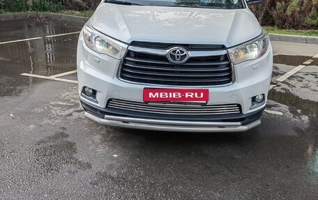Toyota Highlander III, 2014 год, 2 750 000 рублей, 30 фотография