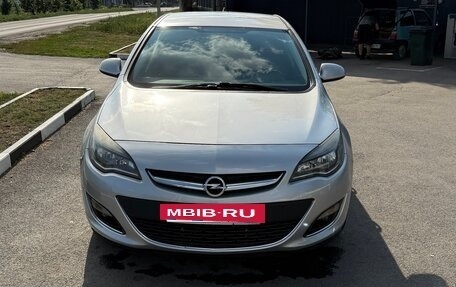 Opel Astra J, 2013 год, 1 150 000 рублей, 4 фотография