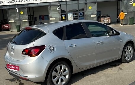 Opel Astra J, 2013 год, 1 150 000 рублей, 11 фотография