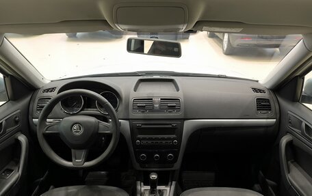 Skoda Yeti I рестайлинг, 2015 год, 1 090 000 рублей, 14 фотография