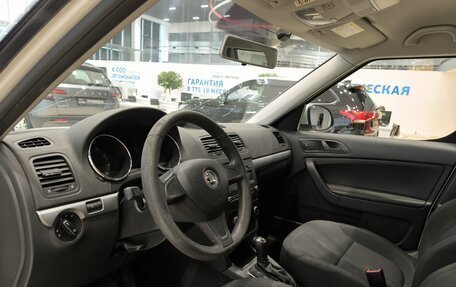 Skoda Yeti I рестайлинг, 2015 год, 1 090 000 рублей, 16 фотография