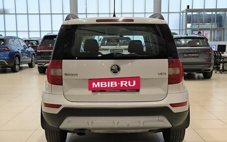 Skoda Yeti I рестайлинг, 2015 год, 1 090 000 рублей, 6 фотография