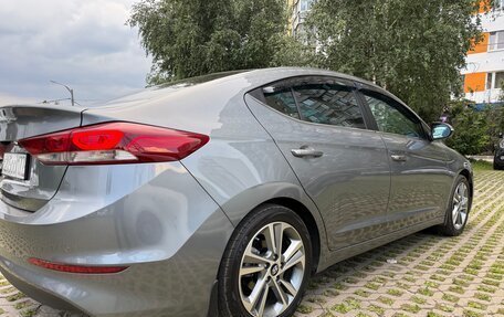 Hyundai Elantra VI рестайлинг, 2016 год, 1 750 000 рублей, 3 фотография