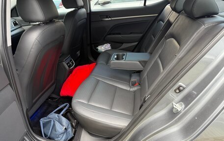Hyundai Elantra VI рестайлинг, 2016 год, 1 750 000 рублей, 7 фотография