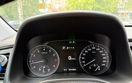 Hyundai Elantra VI рестайлинг, 2016 год, 1 750 000 рублей, 12 фотография