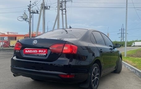 Volkswagen Jetta VI, 2012 год, 980 000 рублей, 4 фотография