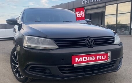 Volkswagen Jetta VI, 2012 год, 980 000 рублей, 2 фотография