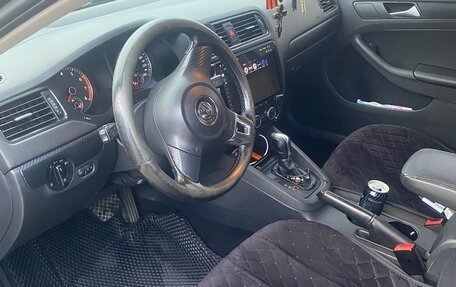 Volkswagen Jetta VI, 2012 год, 980 000 рублей, 6 фотография