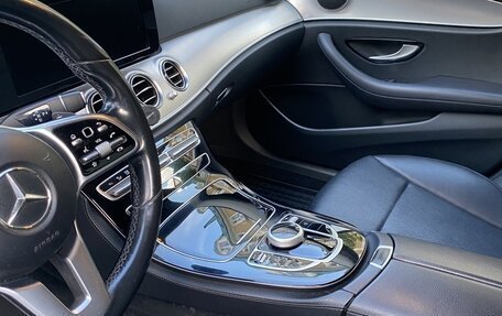 Mercedes-Benz E-Класс, 2019 год, 1 850 000 рублей, 17 фотография
