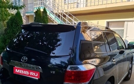Toyota Highlander III, 2012 год, 2 500 000 рублей, 2 фотография