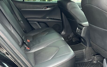 Toyota Camry, 2020 год, 2 950 000 рублей, 10 фотография