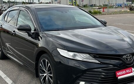 Toyota Camry, 2020 год, 2 950 000 рублей, 3 фотография