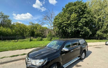 Toyota Hilux VIII, 2015 год, 3 400 000 рублей, 7 фотография