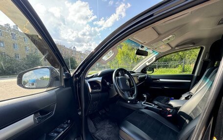 Toyota Hilux VIII, 2015 год, 3 400 000 рублей, 10 фотография