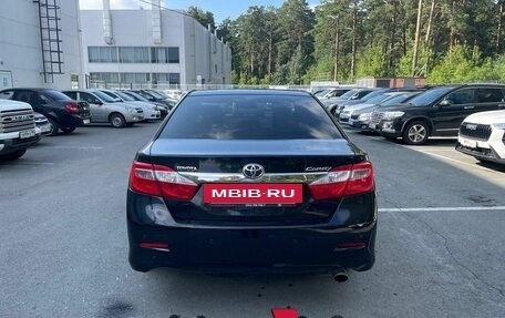 Toyota Camry, 2013 год, 1 275 000 рублей, 4 фотография