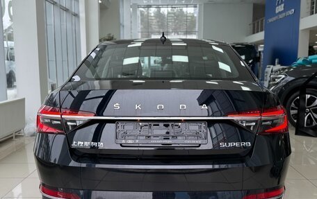 Skoda Superb III рестайлинг, 2025 год, 3 080 000 рублей, 6 фотография