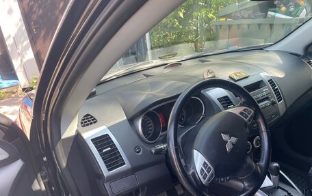 Mitsubishi Outlander III рестайлинг 3, 2008 год, 1 750 000 рублей, 5 фотография
