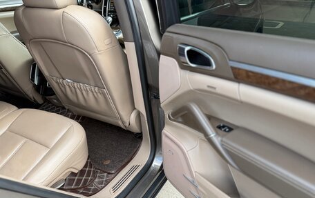 Porsche Cayenne III, 2012 год, 2 500 000 рублей, 15 фотография