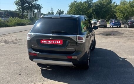 Mitsubishi Outlander III рестайлинг 3, 2014 год, 1 550 000 рублей, 6 фотография