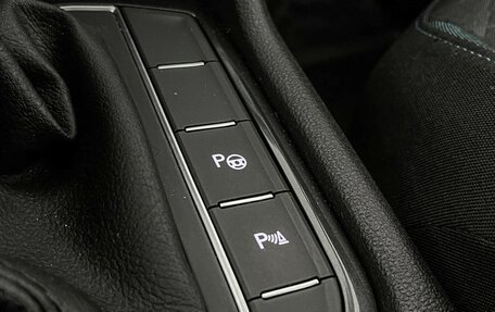 Volkswagen Tiguan II, 2019 год, 2 447 000 рублей, 14 фотография