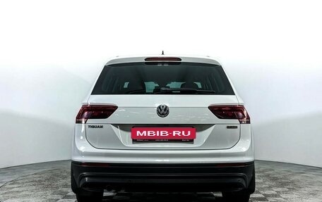 Volkswagen Tiguan II, 2019 год, 2 447 000 рублей, 6 фотография