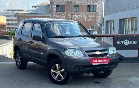 Chevrolet Niva I рестайлинг, 2015 год, 700 000 рублей, 3 фотография