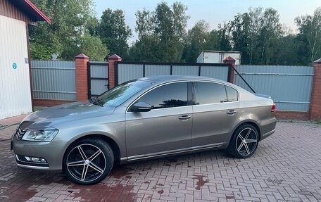 Volkswagen Passat B7, 2011 год, 1 100 000 рублей, 5 фотография