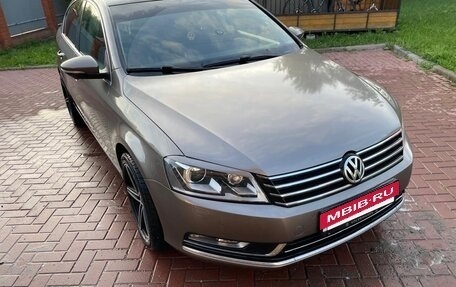 Volkswagen Passat B7, 2011 год, 1 100 000 рублей, 2 фотография