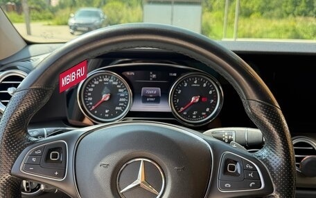 Mercedes-Benz E-Класс, 2017 год, 3 300 000 рублей, 9 фотография
