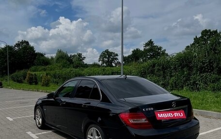 Mercedes-Benz C-Класс, 2012 год, 1 500 000 рублей, 10 фотография