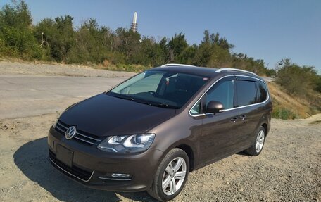 Volkswagen Sharan II, 2016 год, 1 600 000 рублей, 3 фотография