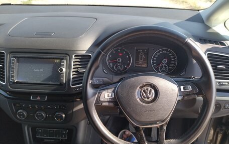 Volkswagen Sharan II, 2016 год, 1 600 000 рублей, 11 фотография