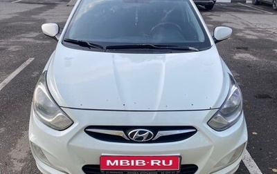 Hyundai Solaris II рестайлинг, 2012 год, 750 000 рублей, 1 фотография