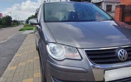 Volkswagen Touran III, 2008 год, 620 000 рублей, 4 фотография