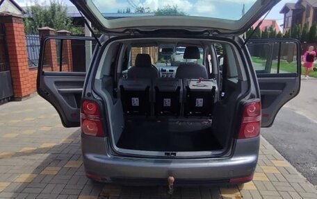 Volkswagen Touran III, 2008 год, 620 000 рублей, 10 фотография