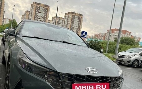 Hyundai Elantra, 2020 год, 2 200 000 рублей, 2 фотография