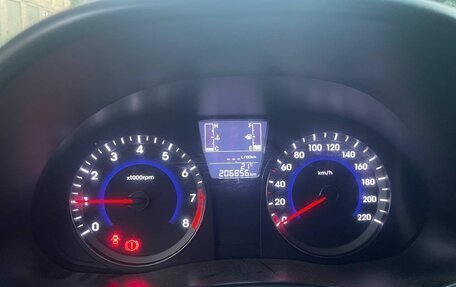 Hyundai Solaris II рестайлинг, 2016 год, 620 000 рублей, 9 фотография
