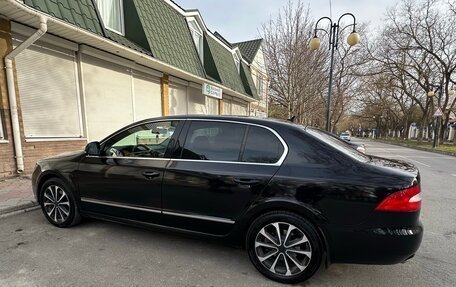 Skoda Superb III рестайлинг, 2010 год, 900 000 рублей, 3 фотография