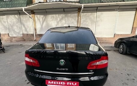 Skoda Superb III рестайлинг, 2010 год, 900 000 рублей, 4 фотография