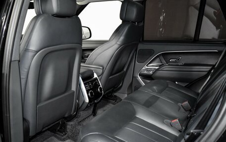 Land Rover Range Rover IV рестайлинг, 2022 год, 15 990 000 рублей, 13 фотография