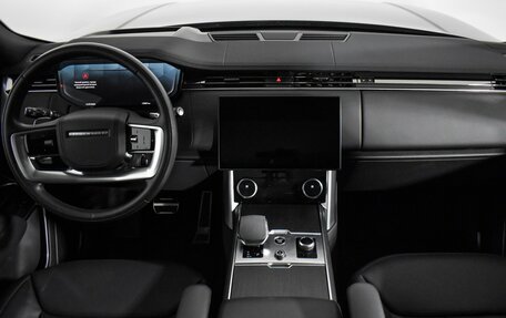 Land Rover Range Rover IV рестайлинг, 2022 год, 15 990 000 рублей, 16 фотография
