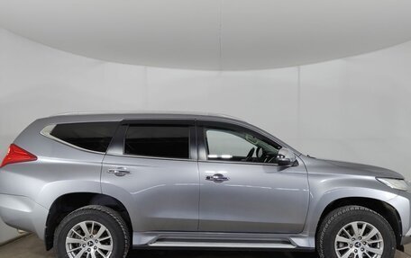 Mitsubishi Pajero Sport III рестайлинг, 2017 год, 2 630 000 рублей, 4 фотография